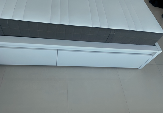 IKEA Malm king size bed frame with mattress - White