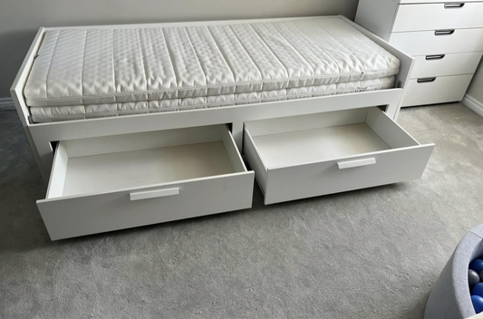 IKEA Brimness Daybed With 2 Mattress