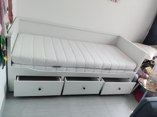 IKEA Hemness Daybed With 2 Mattress - White